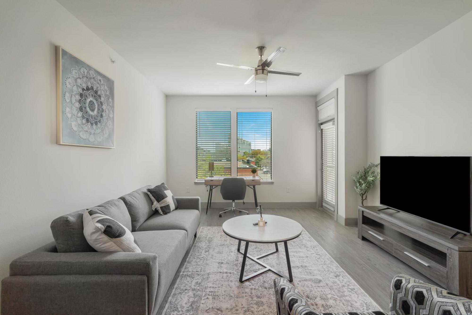 Park West 450 1bedroom Suite, Pool, Gym, Parking Apartamento *